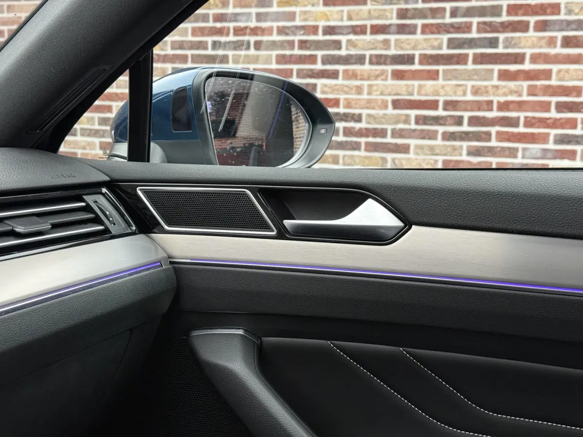1.4 TSI PHEV GTE Business Pano| Head up
