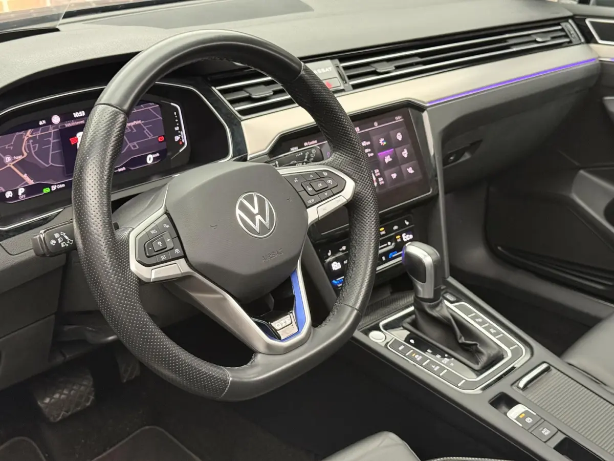 1.4 TSI PHEV GTE Business Pano| Head up
