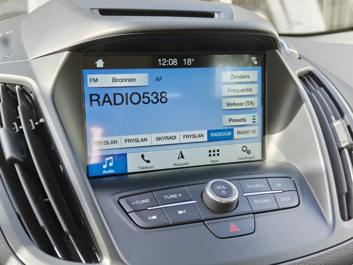 1.5 EcoBoost Titanium / Keyless / Trekhaak (2000kg) / Navi / Carplay