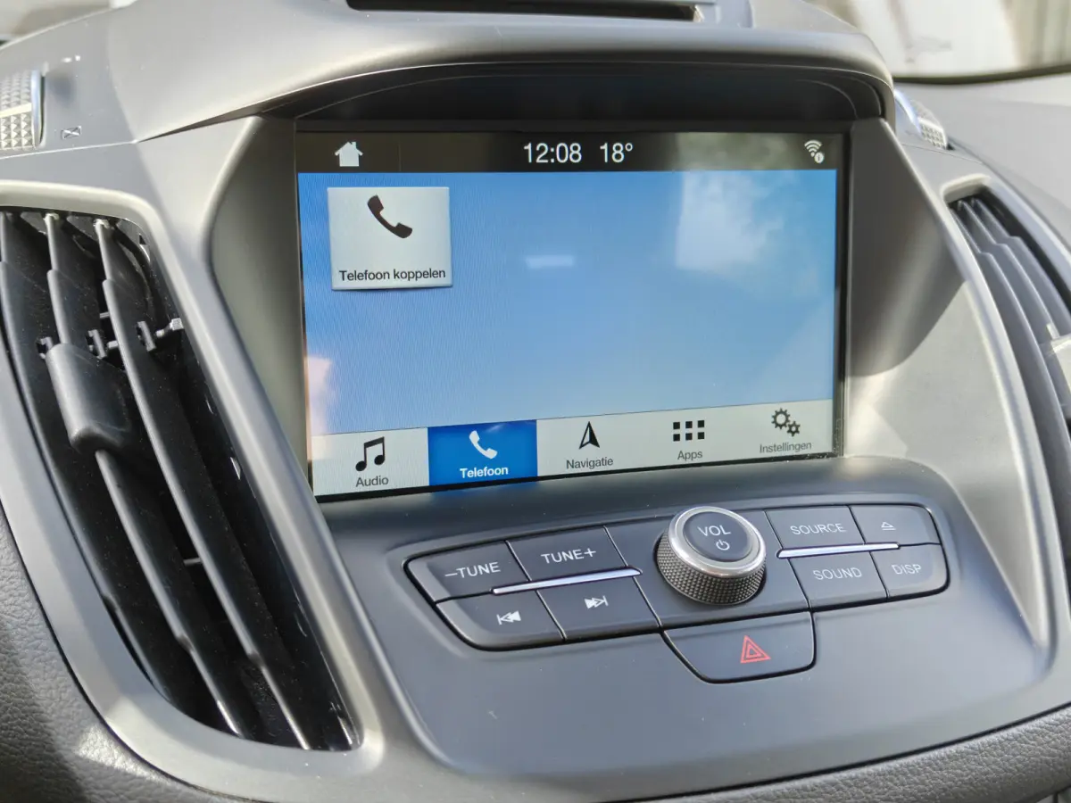1.5 EcoBoost Titanium / Keyless / Trekhaak (2000kg) / Navi / Carplay
