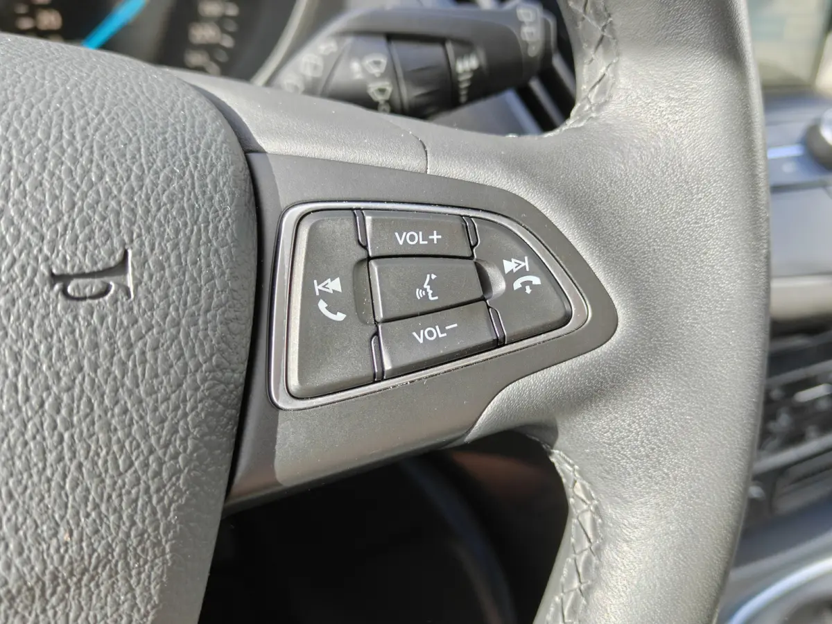 1.5 EcoBoost Titanium / Keyless / Trekhaak (2000kg) / Navi / Carplay