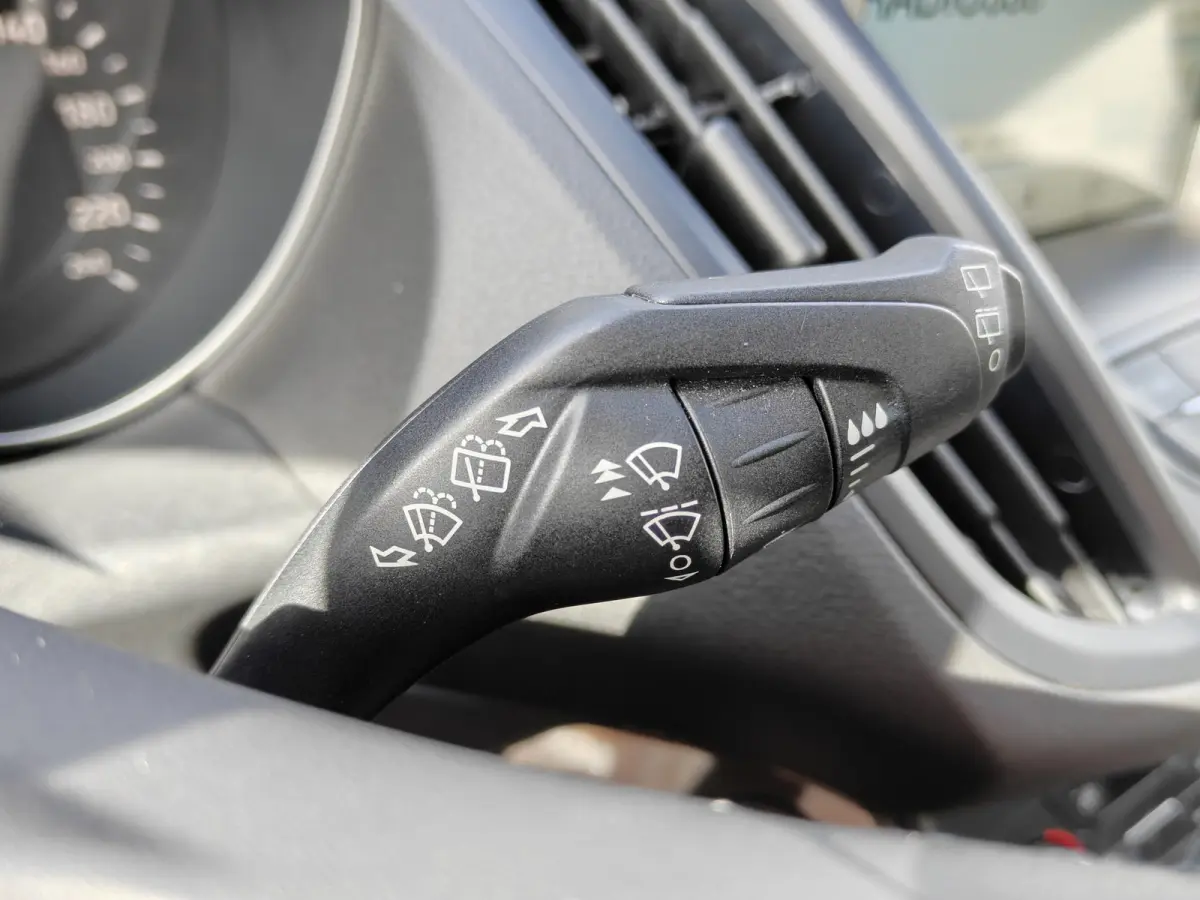 1.5 EcoBoost Titanium / Keyless / Trekhaak (2000kg) / Navi / Carplay