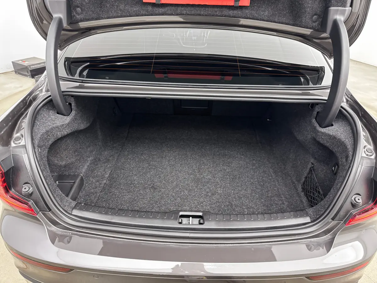 B4 Plus Bright | 18" | Geventileerd Nappa | Panoramadak | Harman Kardon | Trekhaak | 360 Camera | Full LED | Parkeerverwarming | Elektr. verst. Stoelen