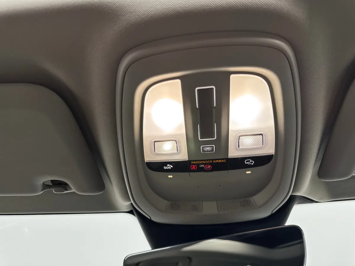 B4 Plus Bright | 18" | Geventileerd Nappa | Panoramadak | Harman Kardon | Trekhaak | 360 Camera | Full LED | Parkeerverwarming | Elektr. verst. Stoelen