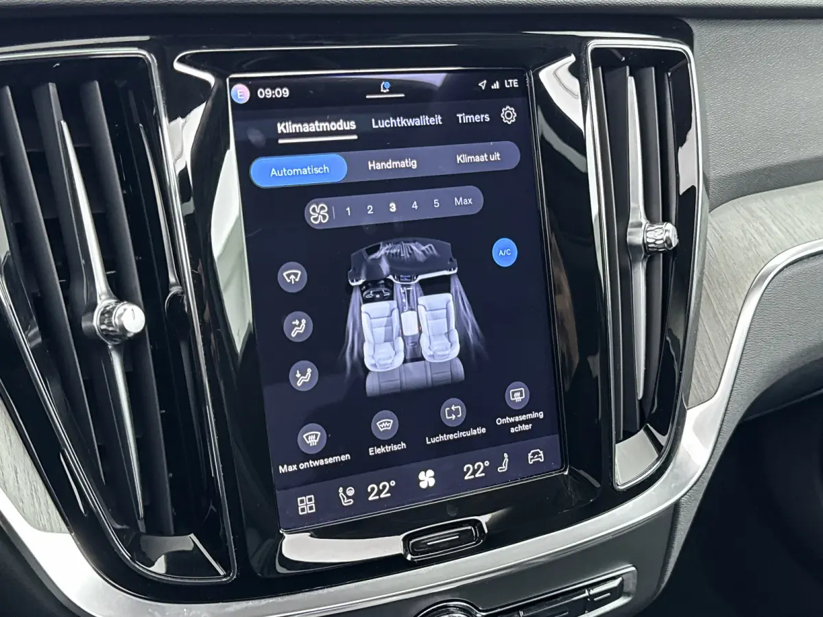 B4 Plus Bright | 18" | Geventileerd Nappa | Panoramadak | Harman Kardon | Trekhaak | 360 Camera | Full LED | Parkeerverwarming | Elektr. verst. Stoelen