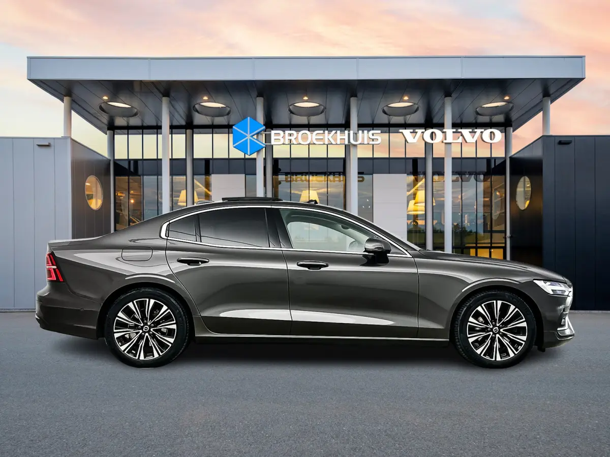 B4 Plus Bright | 18" | Geventileerd Nappa | Panoramadak | Harman Kardon | Trekhaak | 360 Camera | Full LED | Parkeerverwarming | Elektr. verst. Stoelen