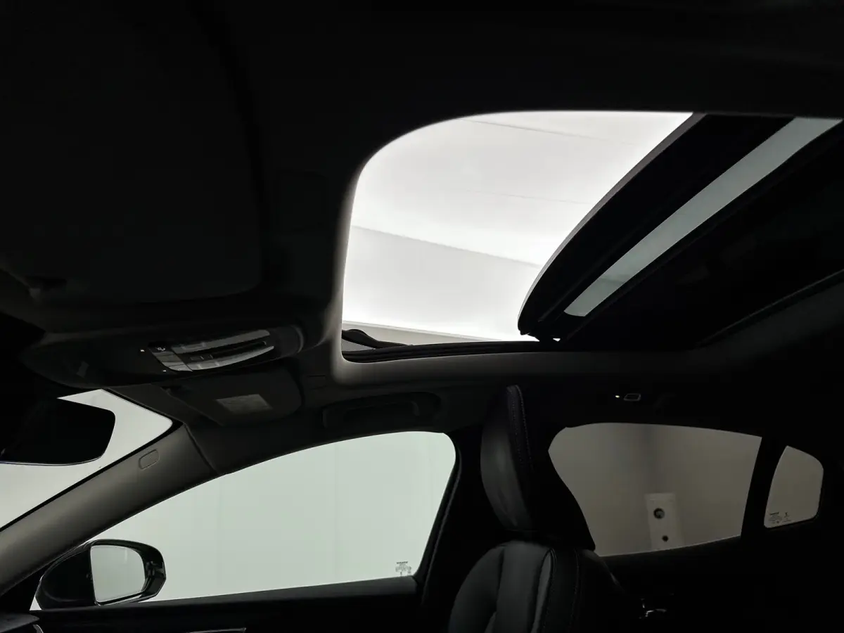 B4 Plus Bright | 18" | Geventileerd Nappa | Panoramadak | Harman Kardon | Trekhaak | 360 Camera | Full LED | Parkeerverwarming | Elektr. verst. Stoelen