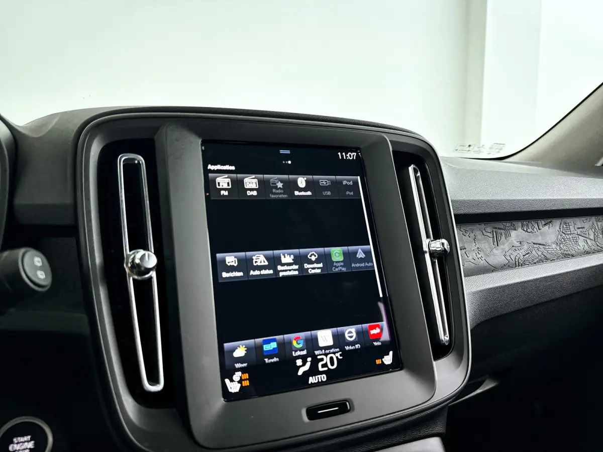 T2 Momentum | Parkeercamera | Stoel- en Stuurverwarming | Cruise control