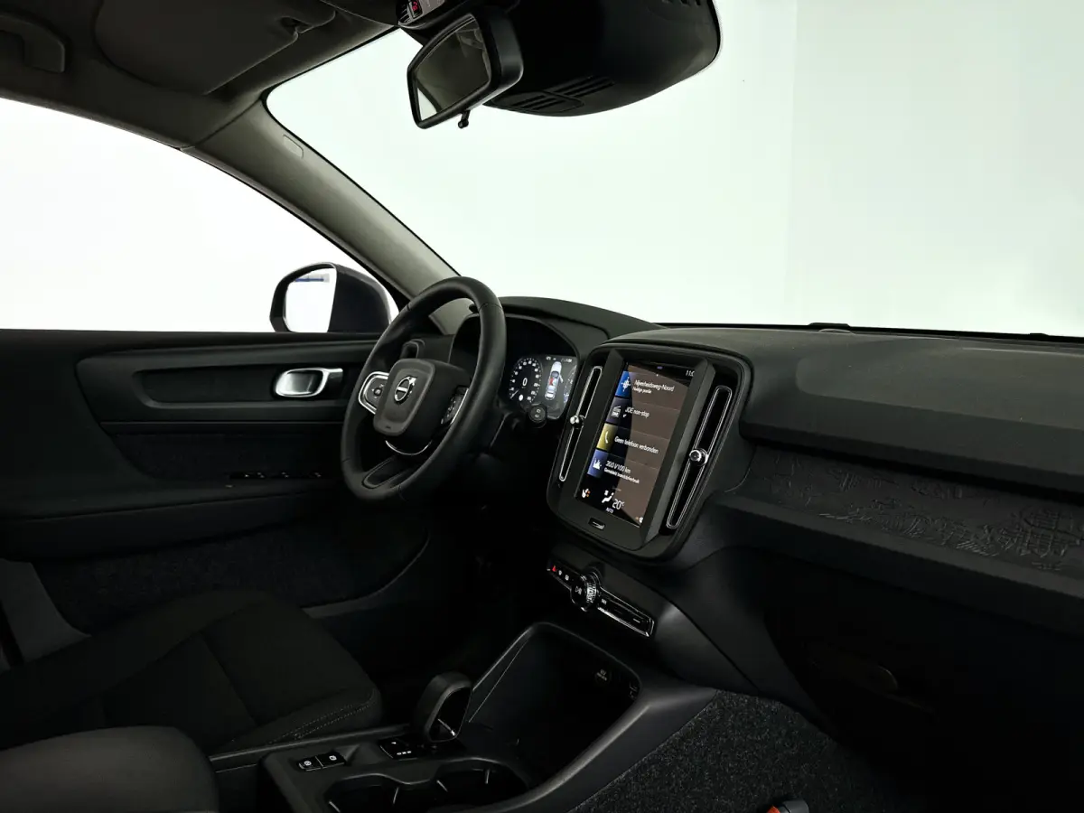 T2 Momentum | Parkeercamera | Stoel- en Stuurverwarming | Cruise control