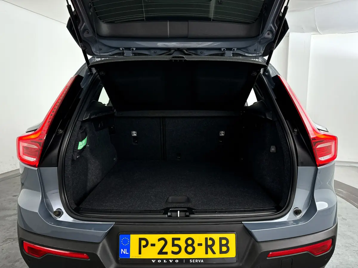 T2 Momentum | Parkeercamera | Stoel- en Stuurverwarming | Cruise control