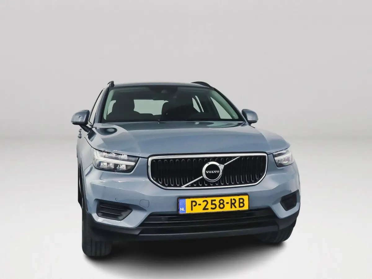 T2 Momentum | Parkeercamera | Stoel- en Stuurverwarming | Cruise control