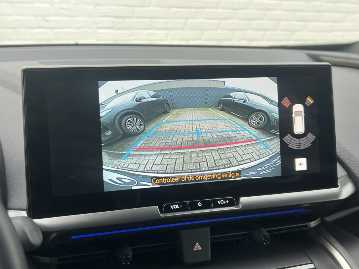 2.0 Plug-in Hybrid 220 Executive | JBL | ACC | Premium LED | Camera