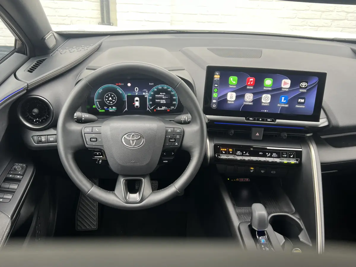 2.0 Plug-in Hybrid 220 Executive | JBL | ACC | Premium LED | Camera