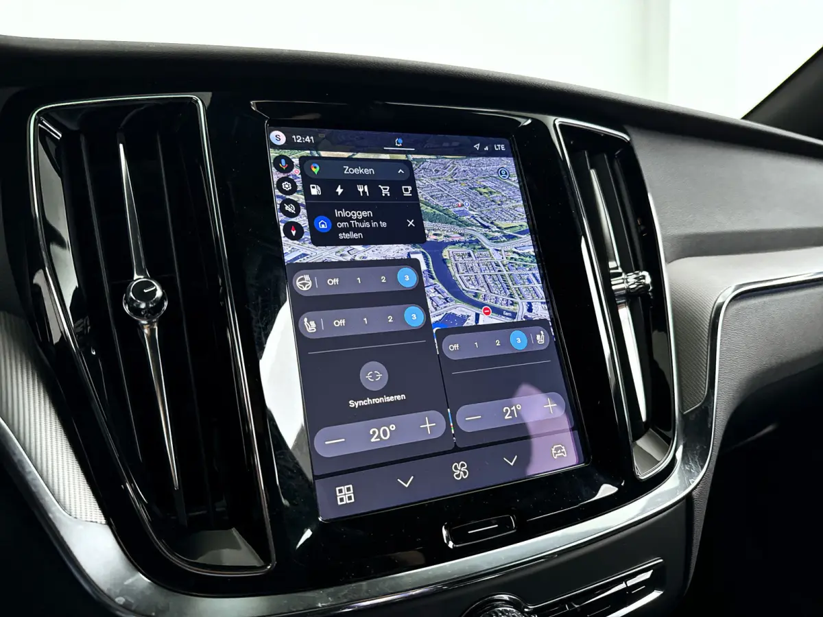 T8 Plug-in hybrid AWD Plus Dark | 360° camera | Harman Kardon | Stoel- en stuurverwarming | Trekhaak