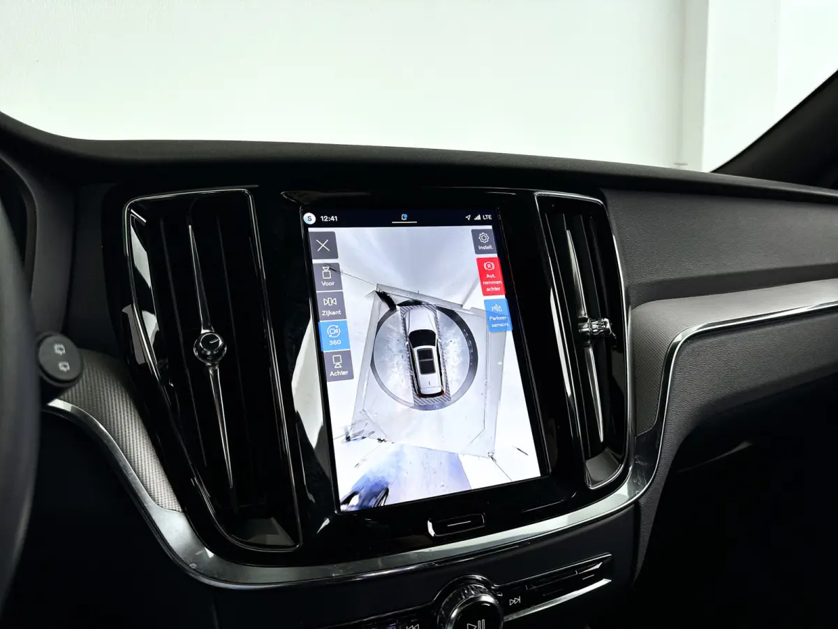 T8 Plug-in hybrid AWD Plus Dark | 360° camera | Harman Kardon | Stoel- en stuurverwarming | Trekhaak