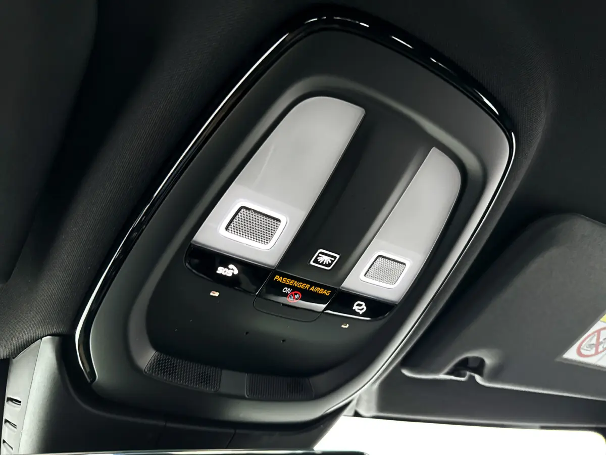 T8 Plug-in hybrid AWD Plus Dark | 360° camera | Harman Kardon | Stoel- en stuurverwarming | Trekhaak