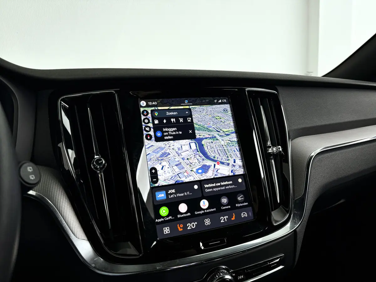 T8 Plug-in hybrid AWD Plus Dark | 360° camera | Harman Kardon | Stoel- en stuurverwarming | Trekhaak