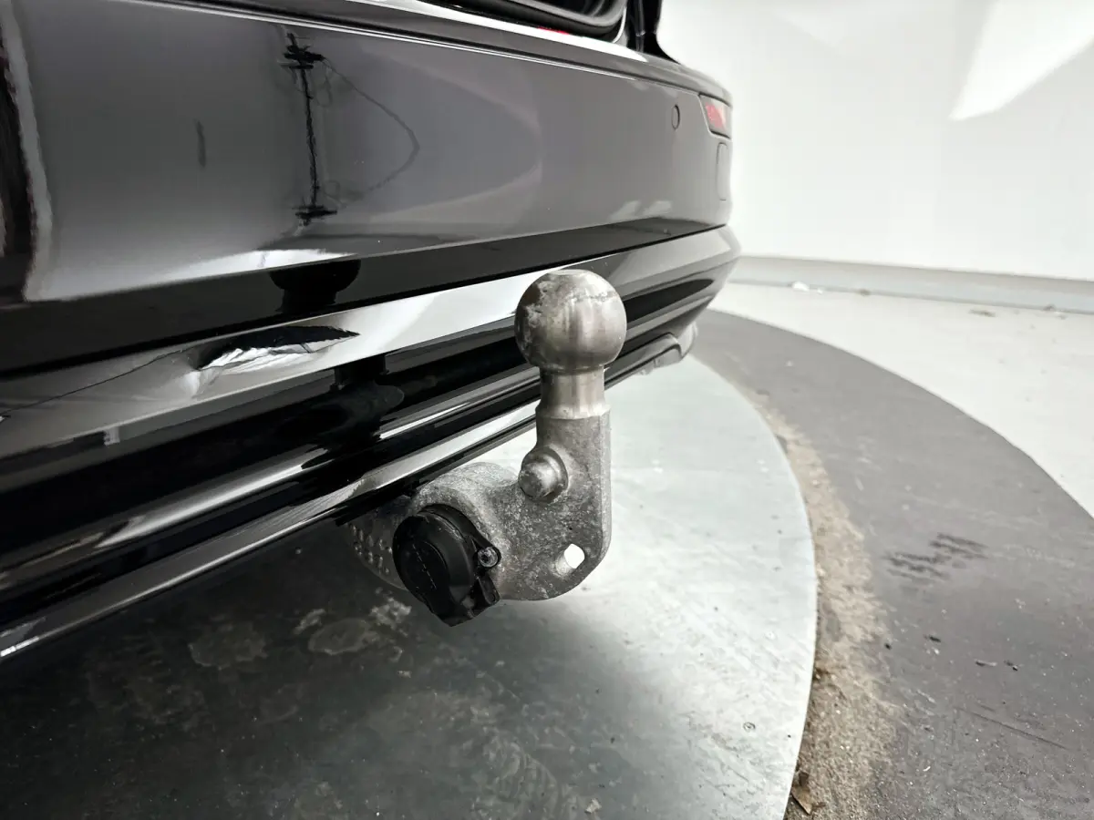 T8 Plug-in hybrid AWD Plus Dark | 360° camera | Harman Kardon | Stoel- en stuurverwarming | Trekhaak