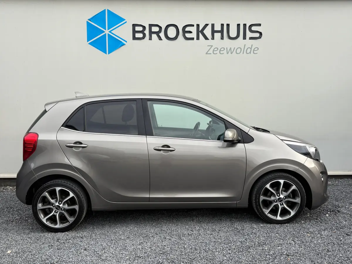 1.0 CVVT Design Edition |AIRCO| ELEKTRISCHE RAMEN VOOR| APPLE CARPLAY| ANDROIDAUTO| LICHTMETALEN VELGEN 16''|