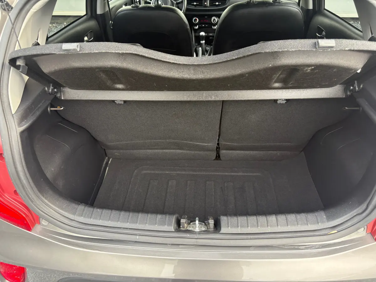 1.0 CVVT Design Edition |AIRCO| ELEKTRISCHE RAMEN VOOR| APPLE CARPLAY| ANDROIDAUTO| LICHTMETALEN VELGEN 16''|
