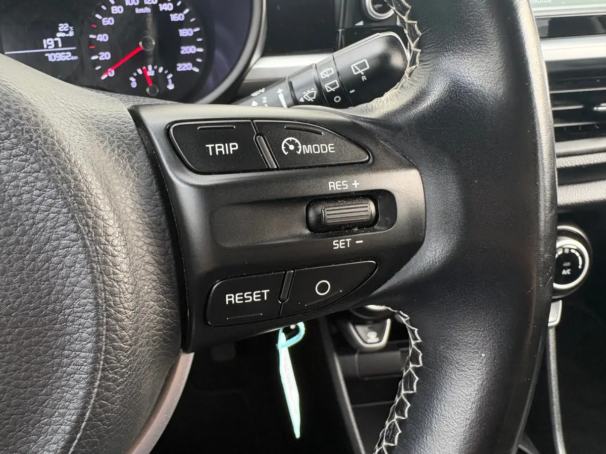 1.0 CVVT Design Edition |AIRCO| ELEKTRISCHE RAMEN VOOR| APPLE CARPLAY| ANDROIDAUTO| LICHTMETALEN VELGEN 16''|