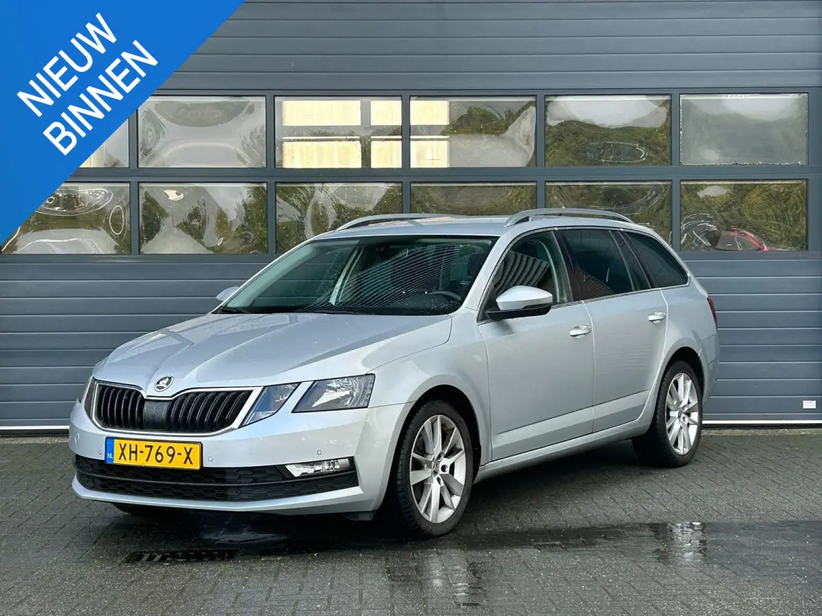 1.5 TSI GREENTECH AMBITION BUSINESS I ADAPTIVE CRUISE CONTROL I APPLE CARPLAY I CLIMATE CONTROL