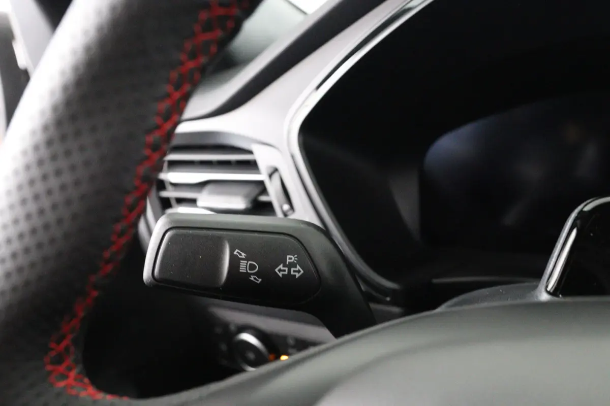 2.5 PHEV ST-Line X | Black Pack | Trekhaak | Elektrisch Panoramadak | Matrix LED | Winter Pack | Memory | Adaptive Cruise Control |