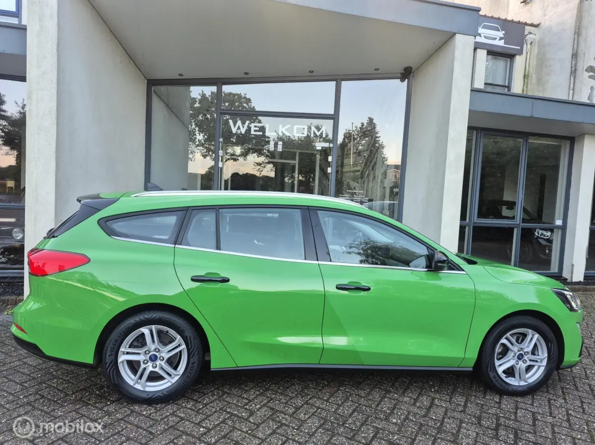 1.0 EcoBoost Trend Edition Airco|Navi|LED