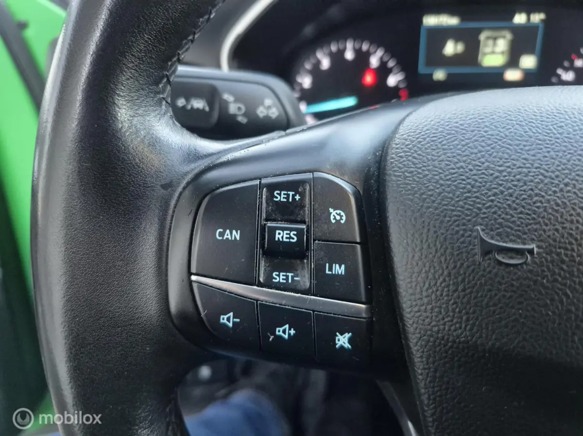 1.0 EcoBoost Trend Edition Airco|Navi|LED