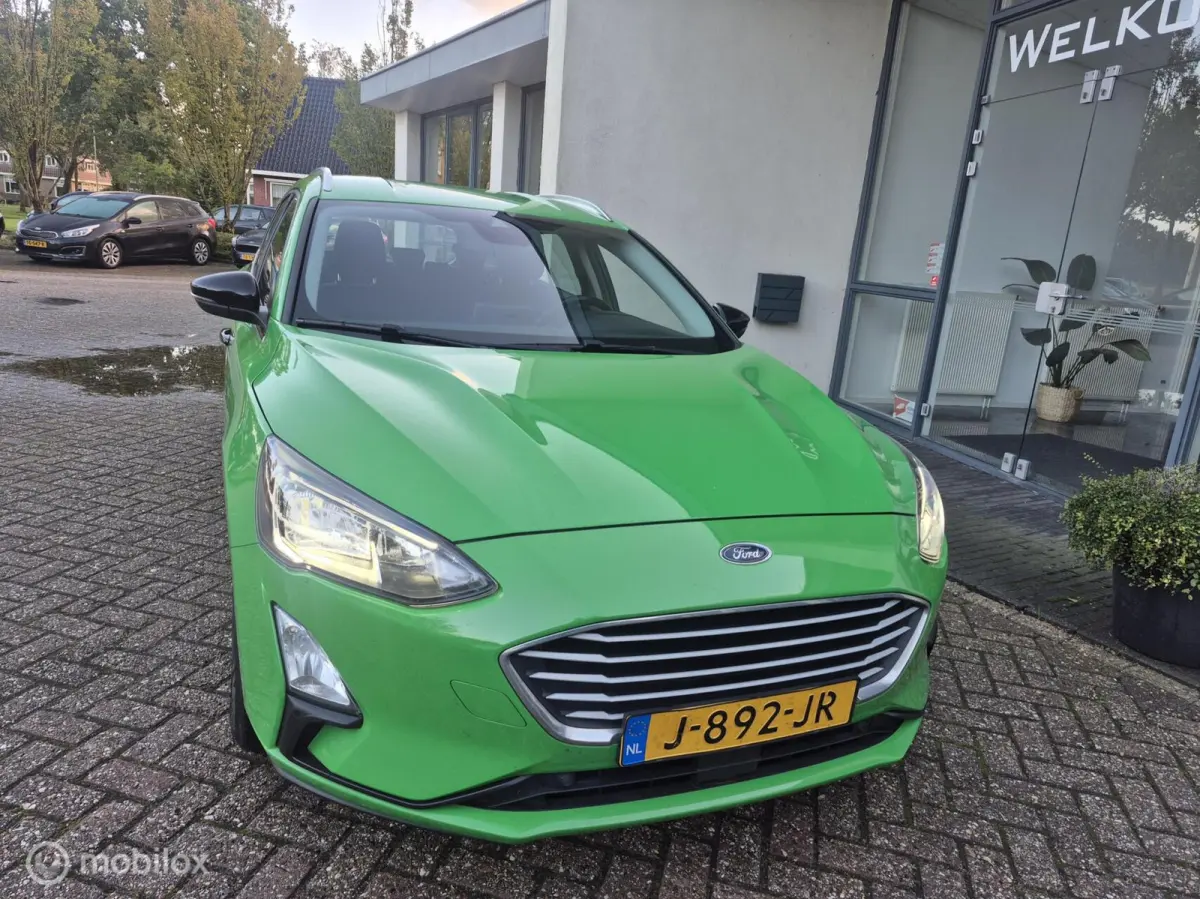 1.0 EcoBoost Trend Edition Airco|Navi|LED
