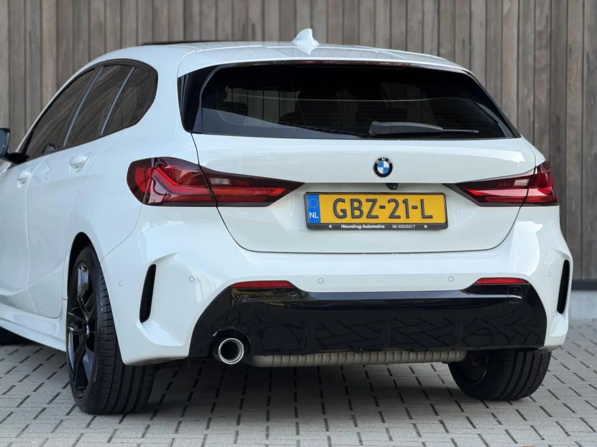 118i M Sport High Executive | PANORAMADAK | SFEER | TREKHAAK