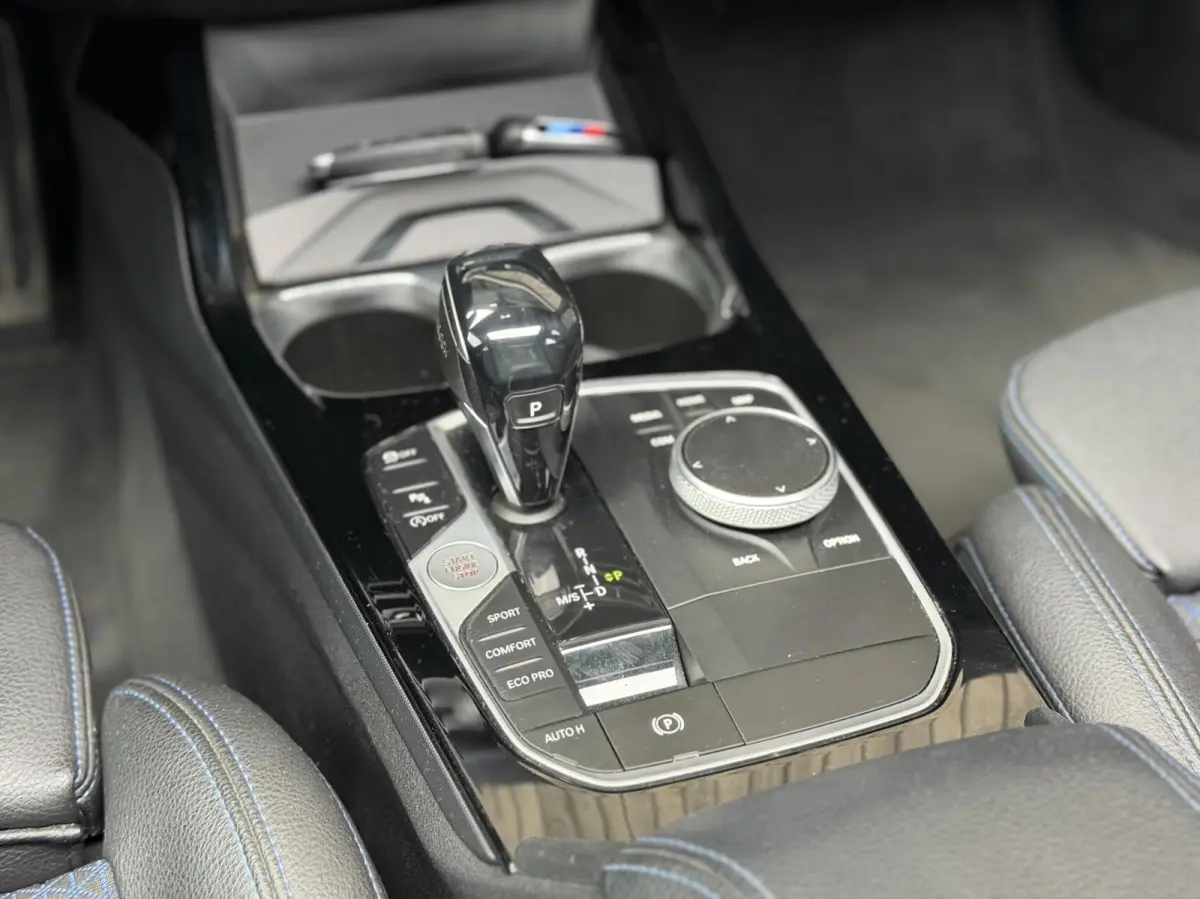 118i M Sport High Executive | PANORAMADAK | SFEER | TREKHAAK