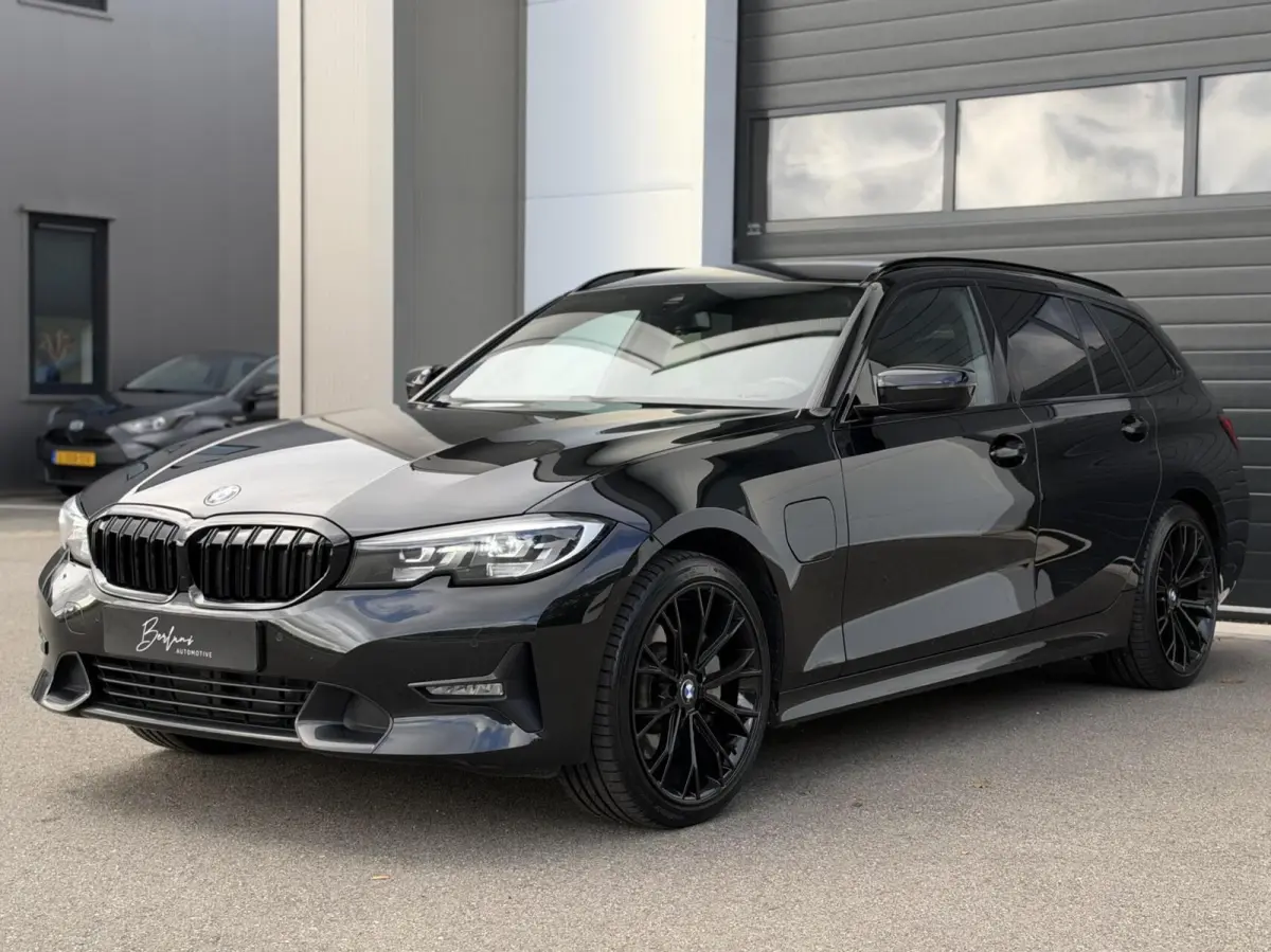 330e xDrive Sportline M SOH 94%|Trekhaak
