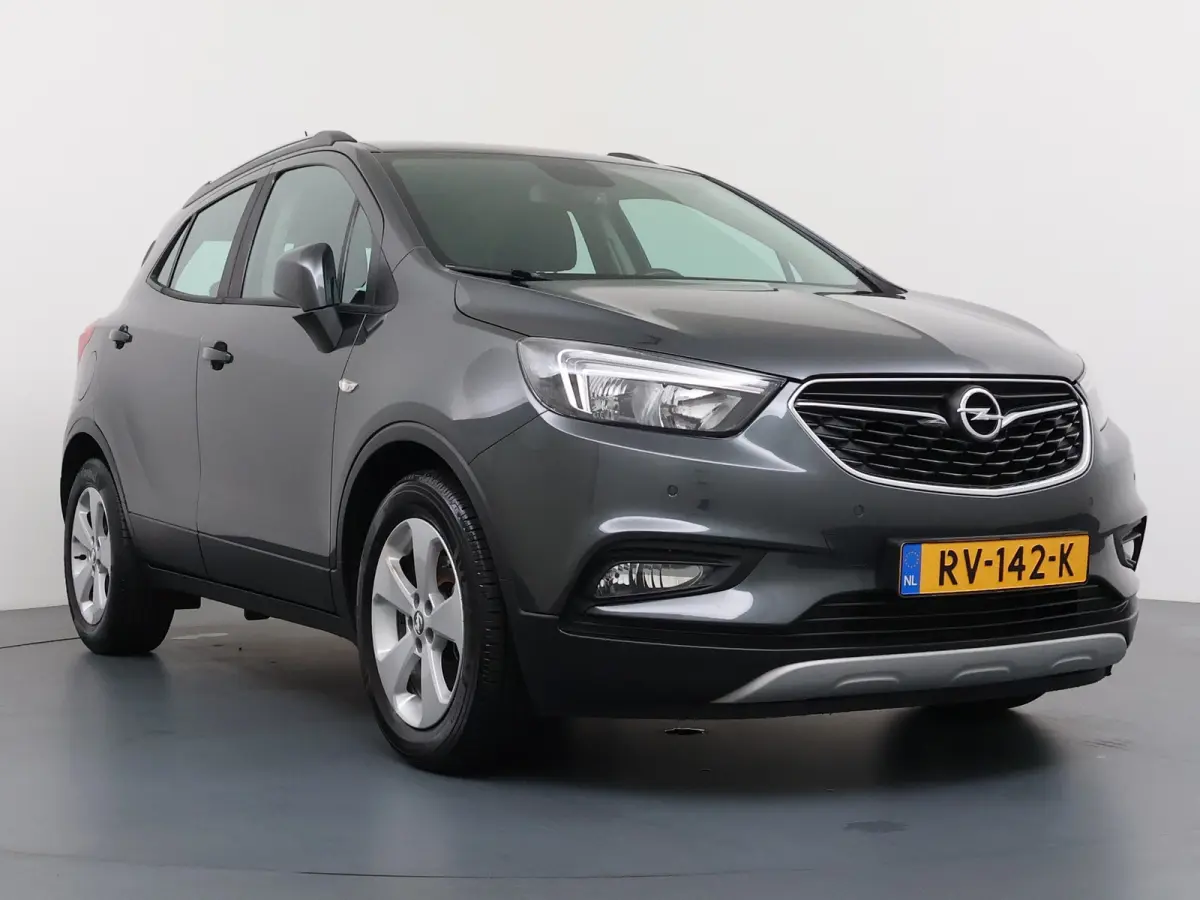 1.4 Turbo Innovation / Trekhaak / Navigatie / Parkeersensoren / Carplay / LED / Ecc / 17 '' LMV