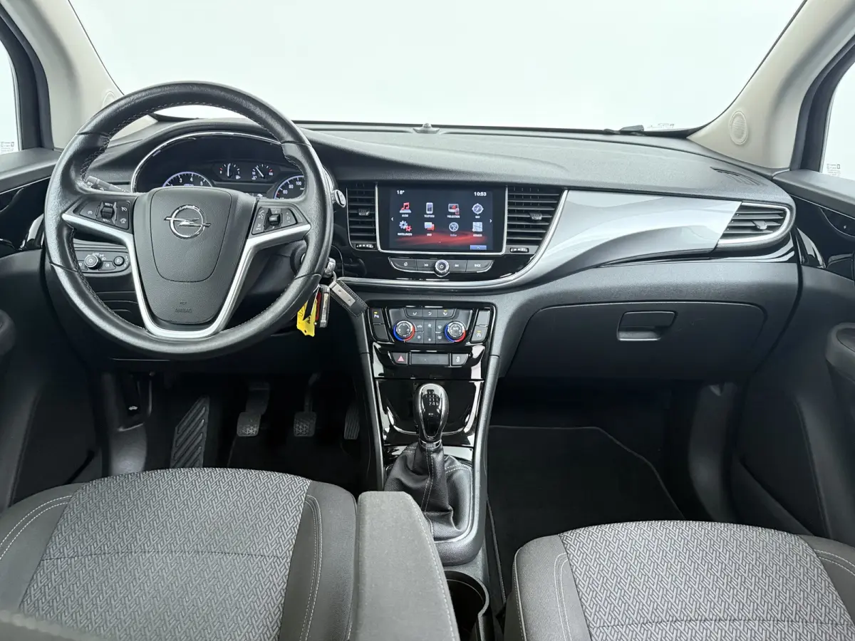 1.4 Turbo Innovation / Trekhaak / Navigatie / Parkeersensoren / Carplay / LED / Ecc / 17 '' LMV
