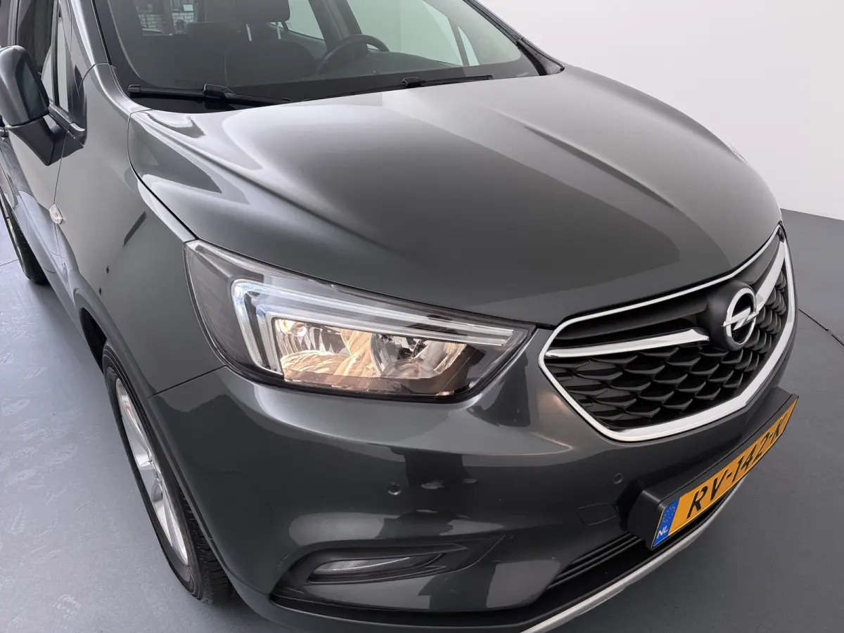 1.4 Turbo Innovation / Trekhaak / Navigatie / Parkeersensoren / Carplay / LED / Ecc / 17 '' LMV