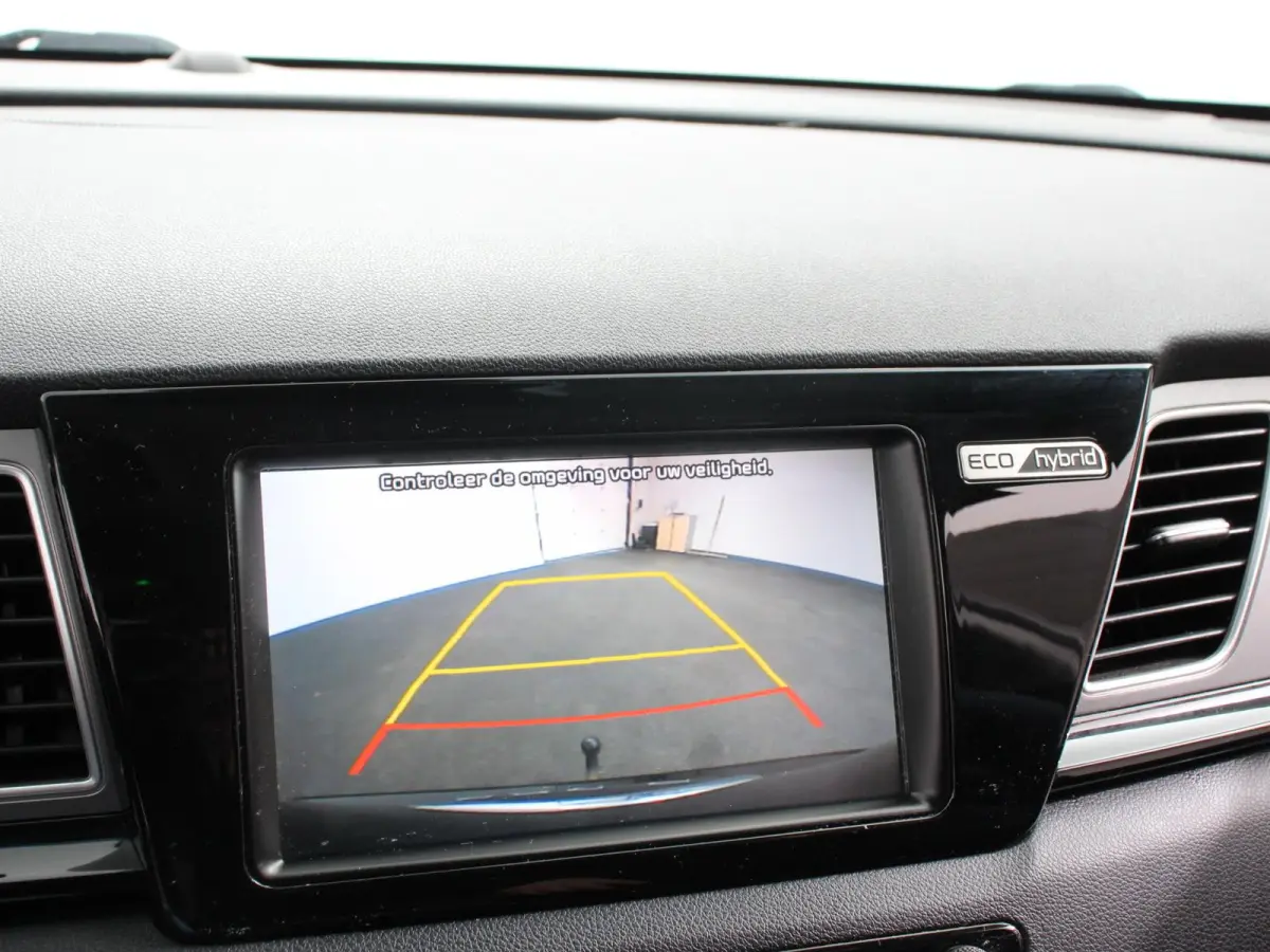 1.6 GDi Hybrid ExecutiveLine Automaat JBL Climate control Cruise control Trekhaak Camera Lichtmetalen velgen Navigatie Stoelverwarming Stoelverkoeling Stuurverwarming