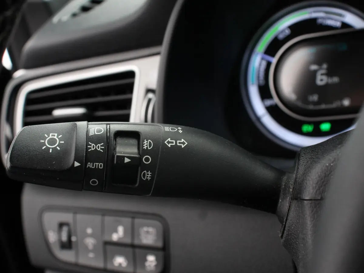 1.6 GDi Hybrid ExecutiveLine Automaat JBL Climate control Cruise control Trekhaak Camera Lichtmetalen velgen Navigatie Stoelverwarming Stoelverkoeling Stuurverwarming