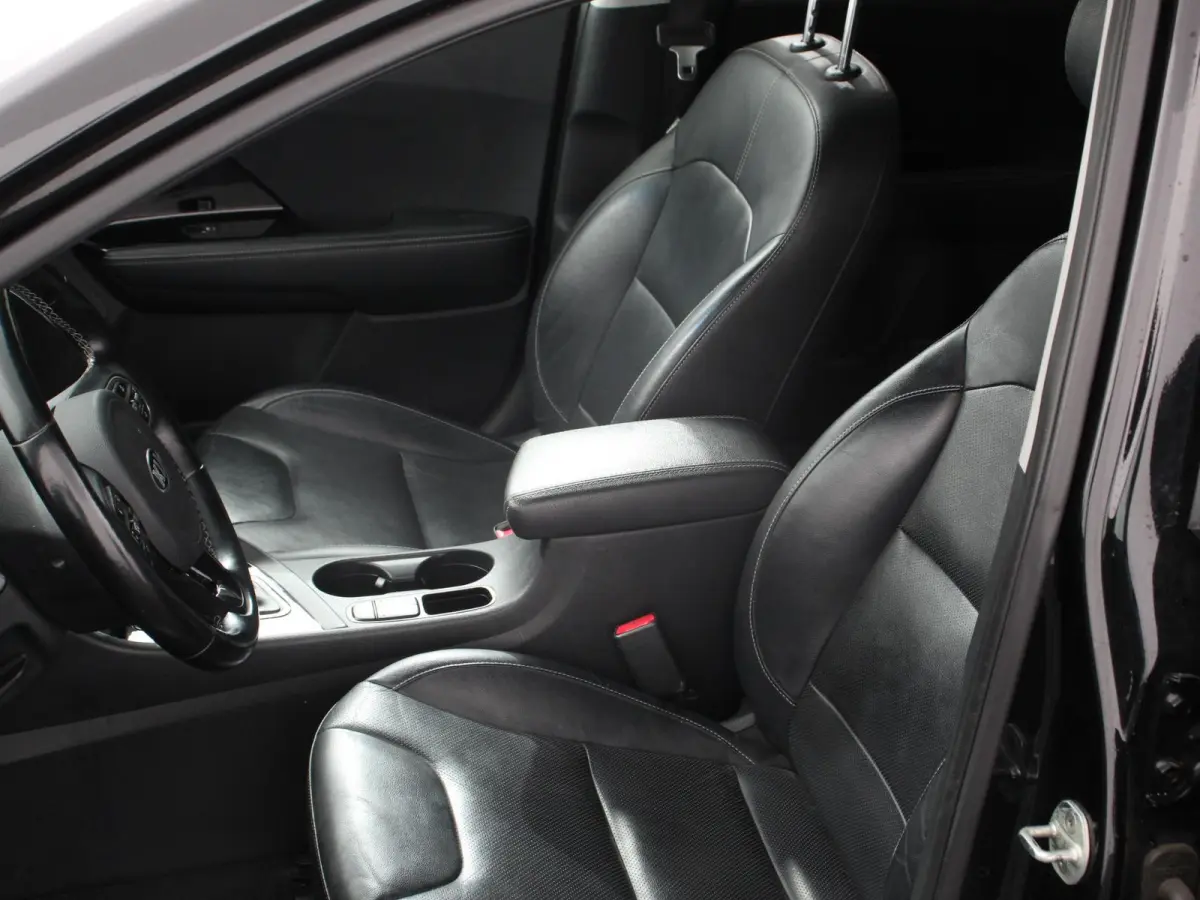 1.6 GDi Hybrid ExecutiveLine Automaat JBL Climate control Cruise control Trekhaak Camera Lichtmetalen velgen Navigatie Stoelverwarming Stoelverkoeling Stuurverwarming
