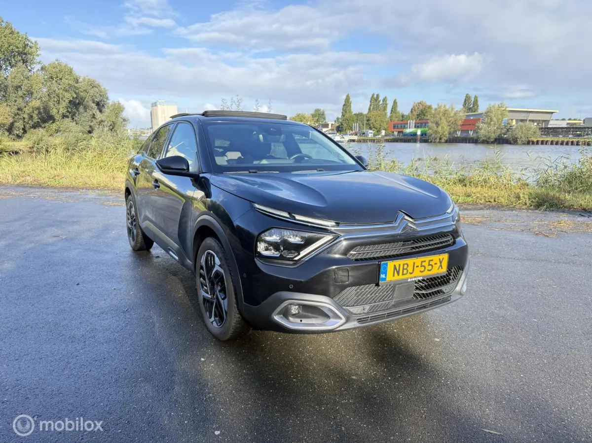 1.2 MAX | Headup | Pano | 360 | CarPlay | Garanti