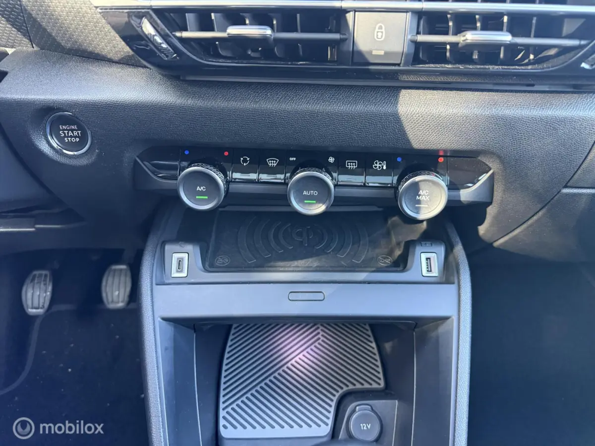 1.2 MAX | Headup | Pano | 360 | CarPlay | Garanti