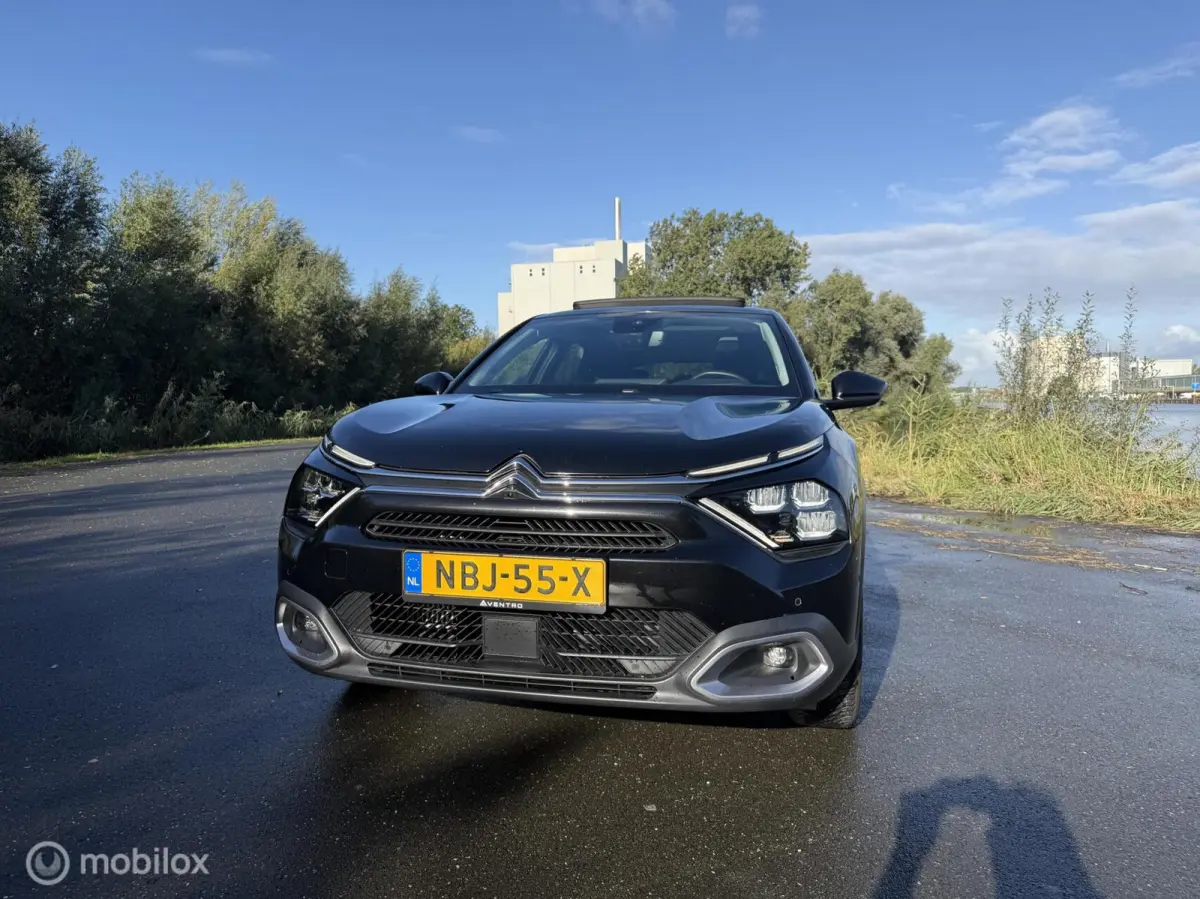 1.2 MAX | Headup | Pano | 360 | CarPlay | Garanti