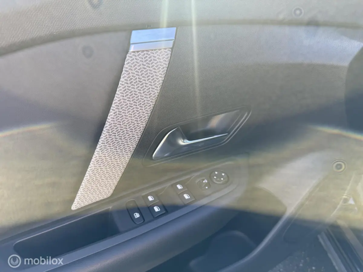 1.2 MAX | Headup | Pano | 360 | CarPlay | Garanti