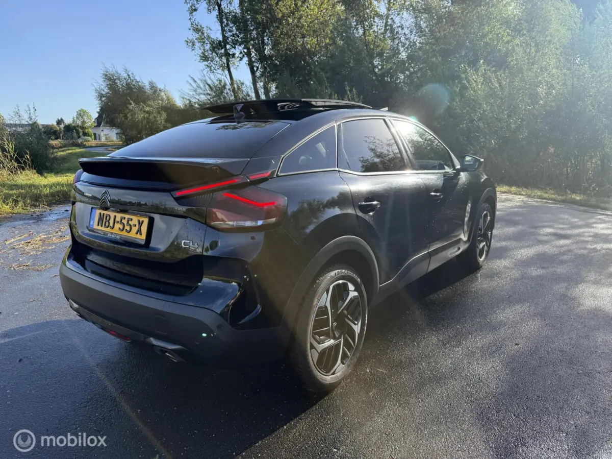 1.2 MAX | Headup | Pano | 360 | CarPlay | Garanti