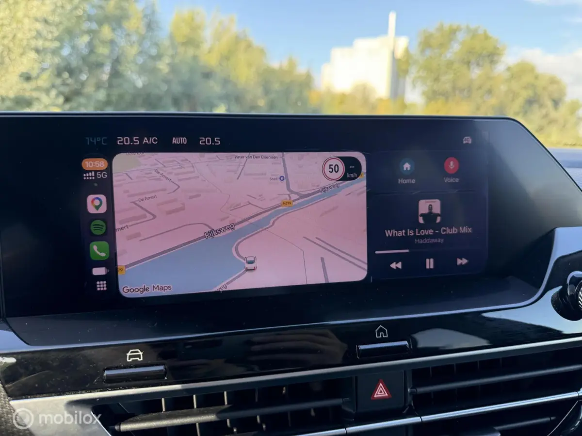 1.2 MAX | Headup | Pano | 360 | CarPlay | Garanti