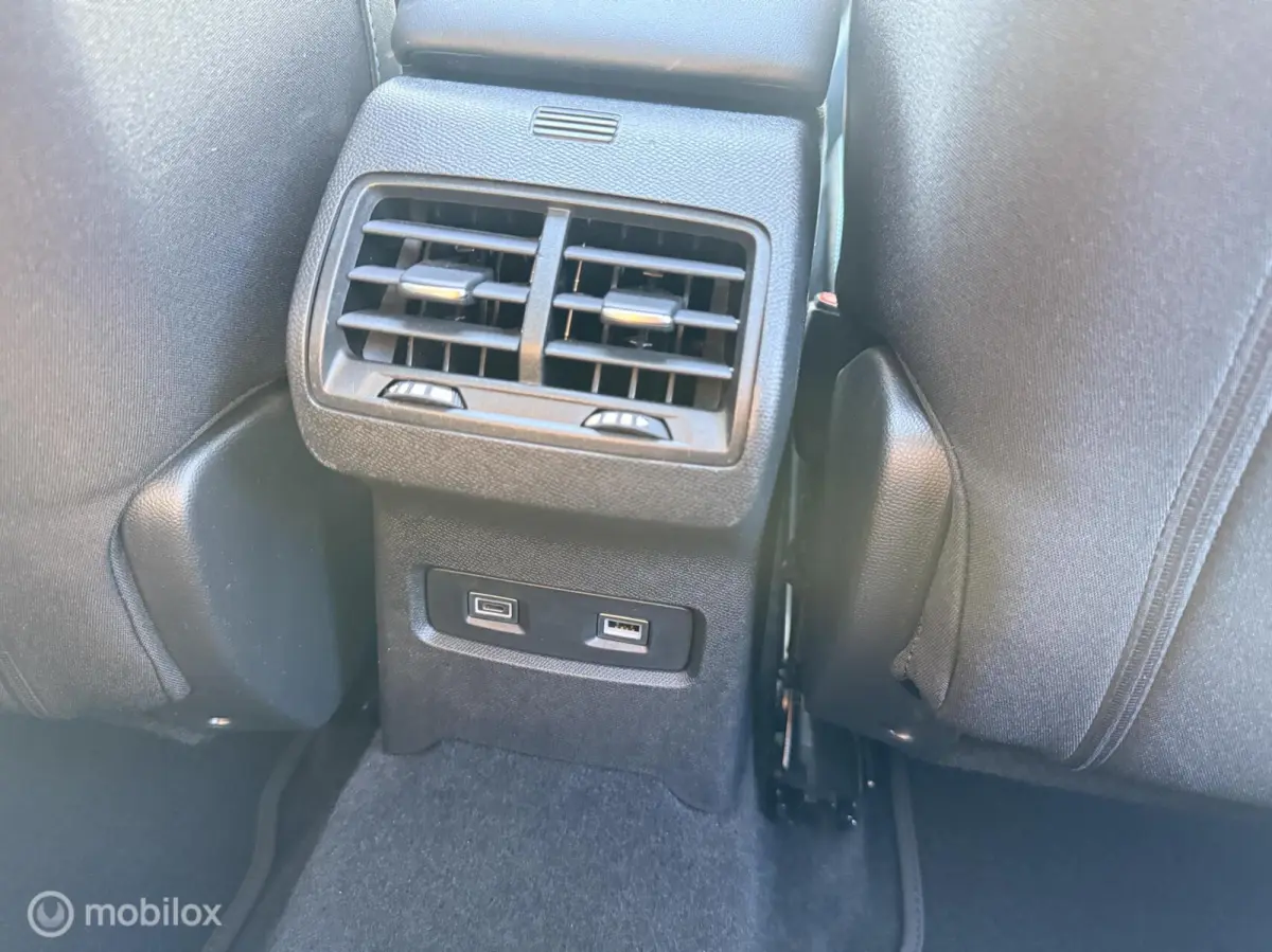 1.2 MAX | Headup | Pano | 360 | CarPlay | Garanti