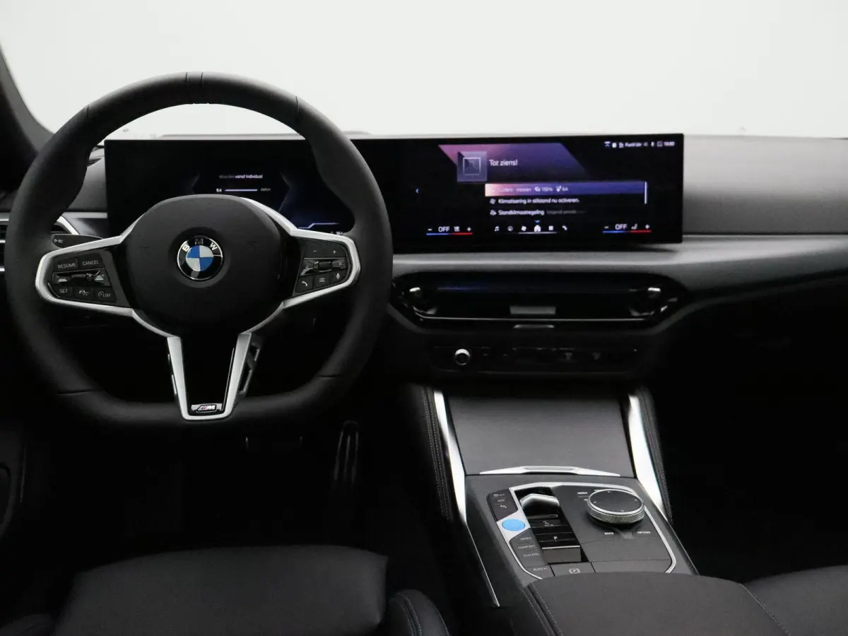 eDrive40 M Sport Edition | M Sportpakket Pro | SoH 100% | Innovation Pack | Comfort Pack | Schuifdak | Elektrisch Verstelbare M Sportstoelen | Active Cruise Control | Harman Kardon | 19''