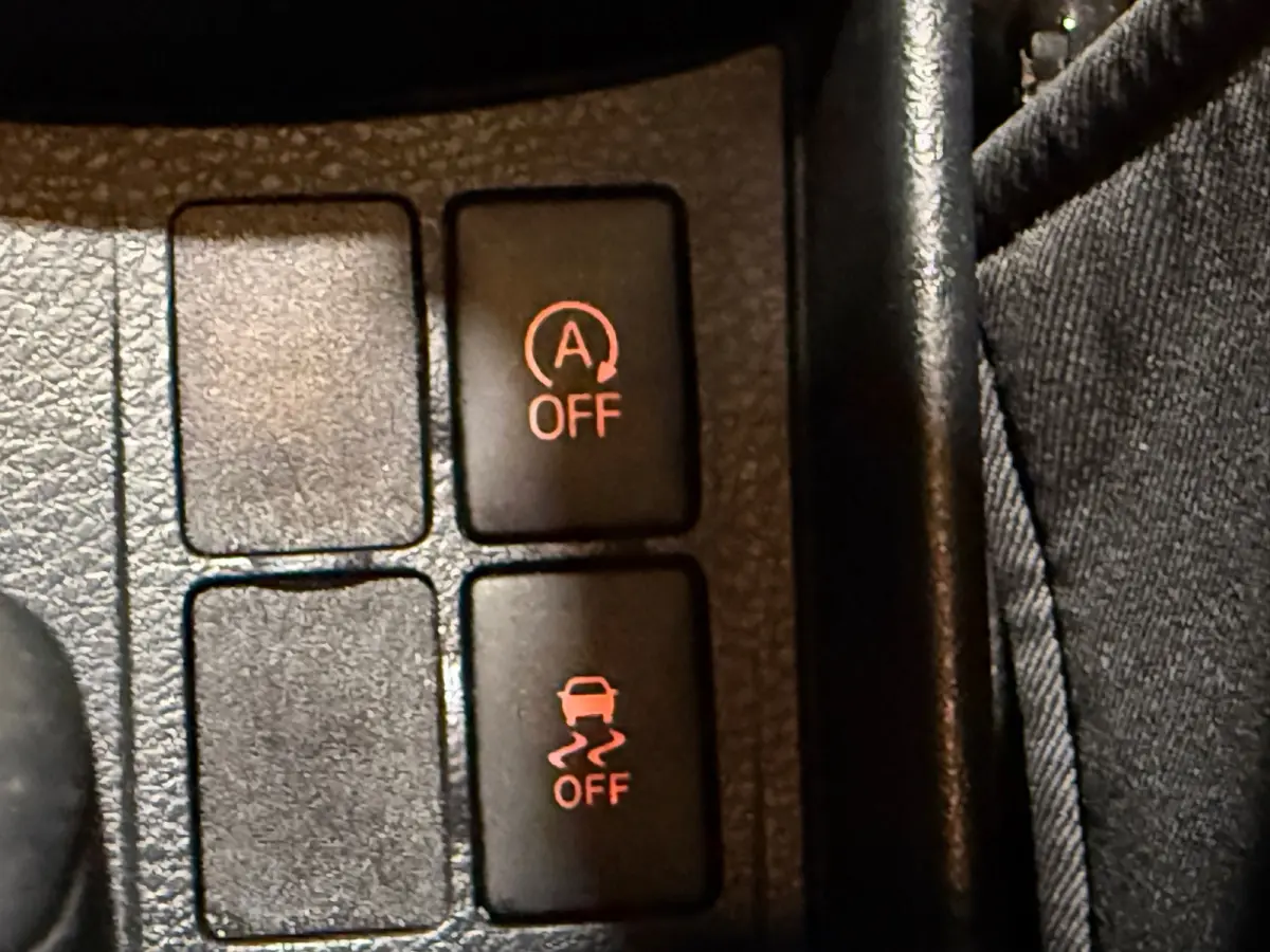 1.3 VVT-i Trend Navi Airco Cruise Camera Nieuwe Apk