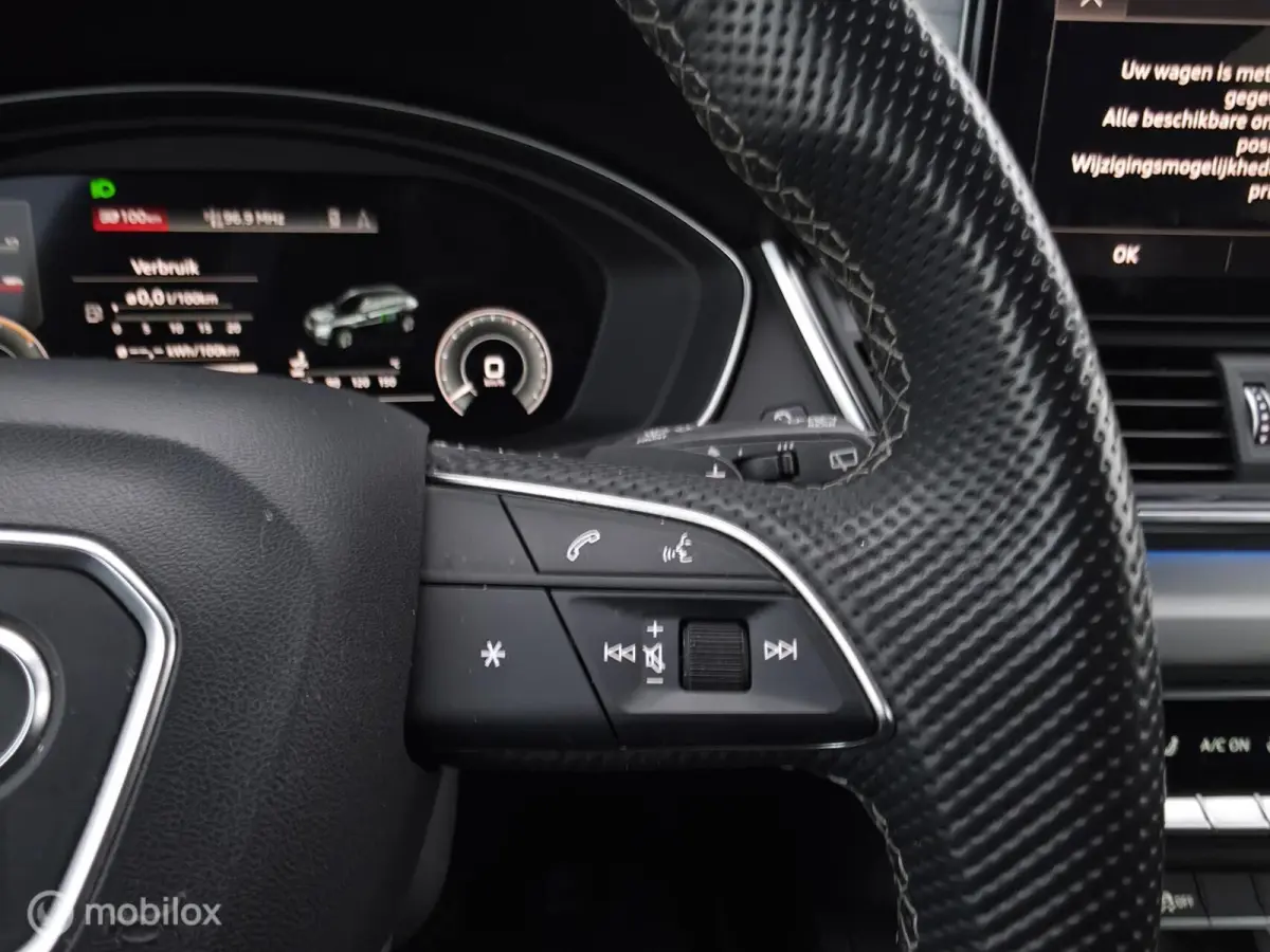 55 TFSI e S-Line / Memory / Cam / Carplay