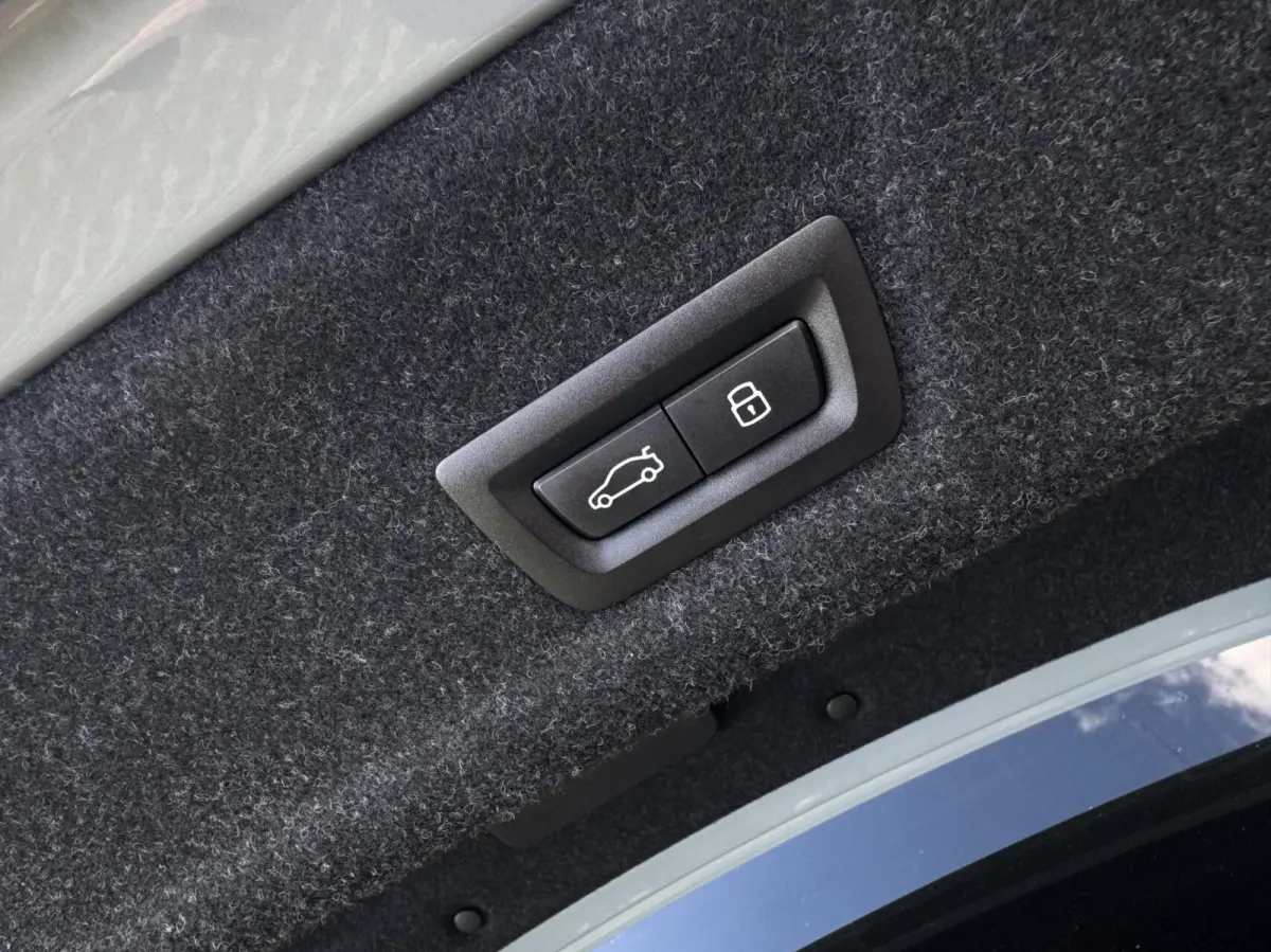 330e M Sport |Pano |HUD |360° |Laser |Stuurhulp|
